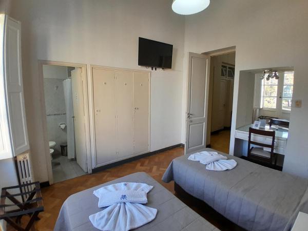 Hotel Plaza : photo 2 de la chambre chambre lits jumeaux deluxe