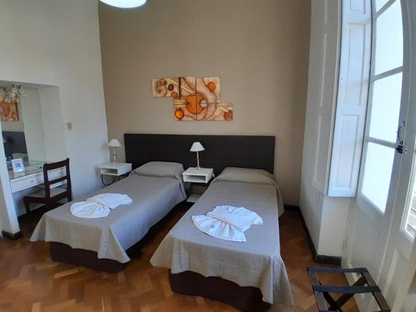 Hotel Plaza : photo 4 de la chambre chambre lits jumeaux deluxe