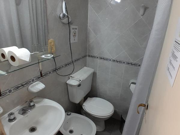 Hotel Plaza : photo 6 de la chambre chambre lits jumeaux deluxe