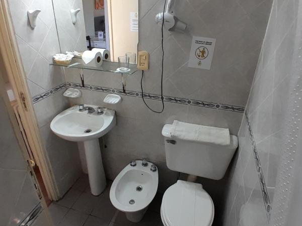 Hotel Plaza : photo 7 de la chambre chambre lits jumeaux deluxe