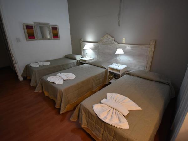 Hotel Plaza : photo 1 de la chambre chambre triple classique