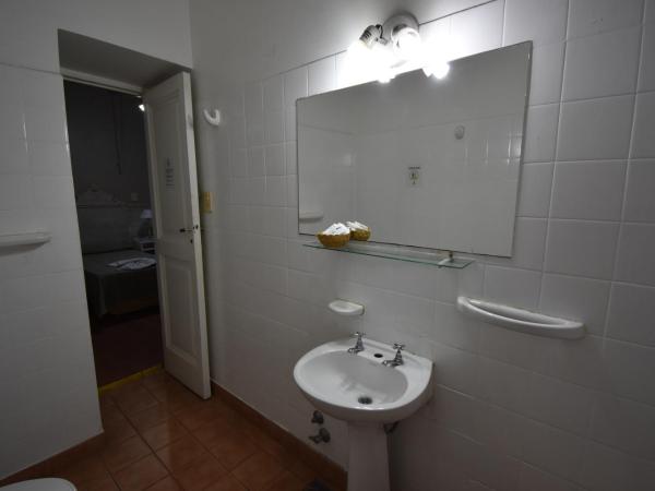 Hotel Plaza : photo 7 de la chambre chambre triple classique