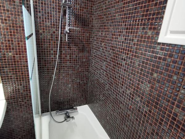 Belle chambre d'hôtes avec petit déjeuner chez Phil et Isa : photo 5 de la chambre chambre double