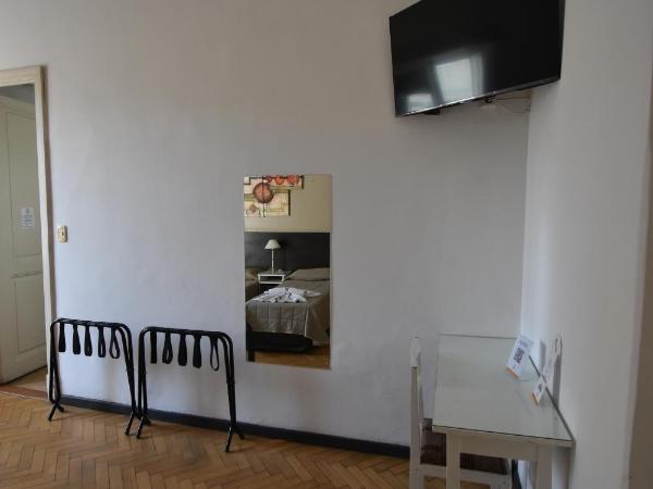 Hotel Plaza : photo 5 de la chambre chambre triple deluxe