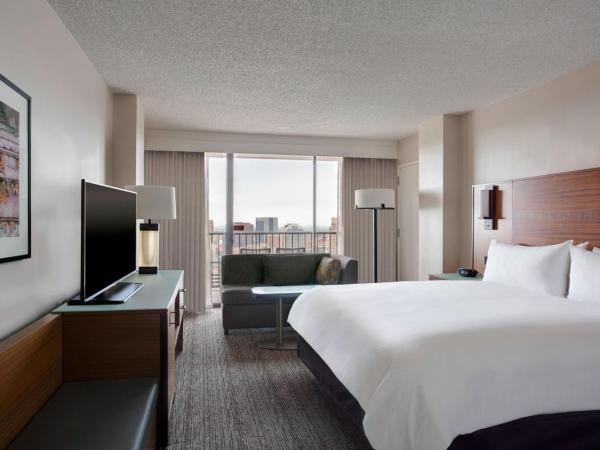 San Antonio Marriott Riverwalk : photo 1 de la chambre chambre double ou king avec vue sur l'eau