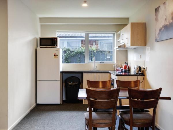 Ellerslie Palms Motel : photo 6 de la chambre appartement 2 chambres