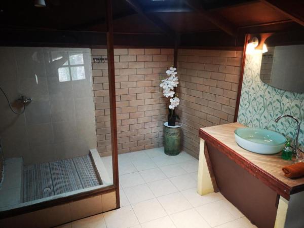 RELAX ECO Life Center - Khao lak : photo 2 de la chambre chambre triple exécutive
