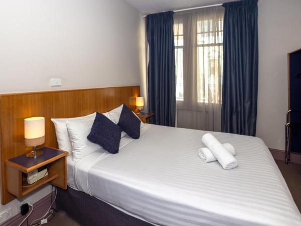 Central Hotel Hobart : photo 3 de la chambre chambre lit queen-size 