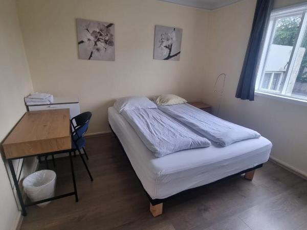 Igdlo Guesthouse : photo 4 de la chambre chambre double avec salle de bains privative