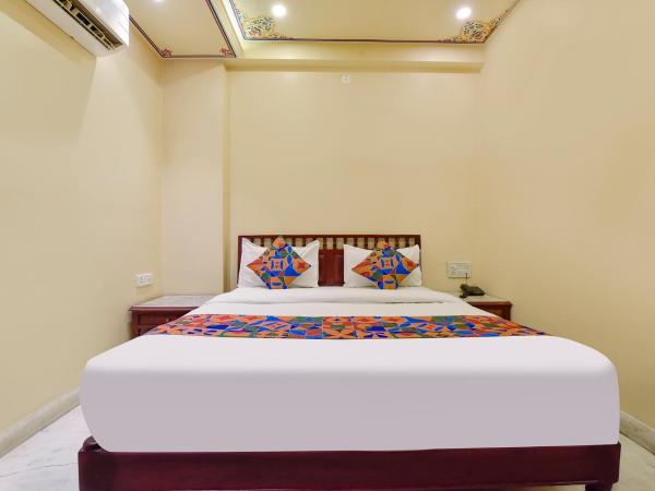 FabHotel The Bayan Elegance : photo 3 de la chambre chambre deluxe