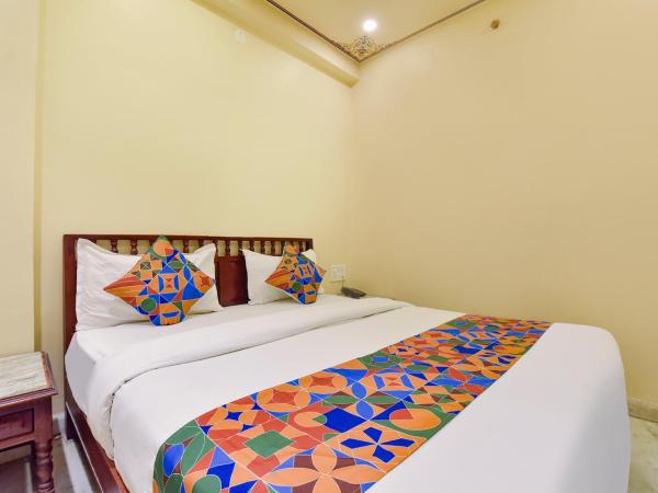 FabHotel The Bayan Elegance : photo 2 de la chambre chambre deluxe