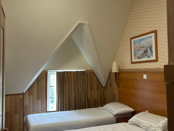 Hotel Isis : photo 1 de la chambre chambre lits jumeaux