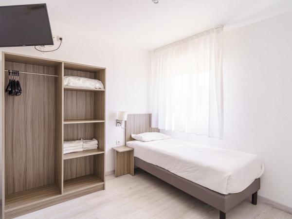 Brit Hotel Confort Manosque Cadarache : photo 5 de la chambre chambre familiale