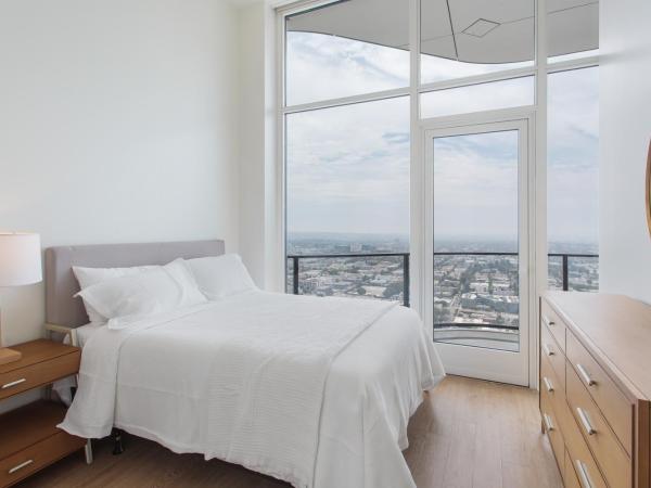 Luxury Penthouse with Stunning Views : photo 5 de la chambre chambre lit queen-size deluxe