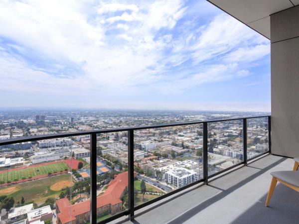 Luxury Penthouse with Stunning Views : photo 9 de la chambre chambre lit queen-size deluxe