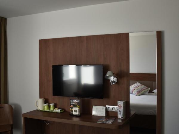 Campanile Ales Centre - Cévennes : photo 3 de la chambre hébergement 1 lit double + 1 lit simple