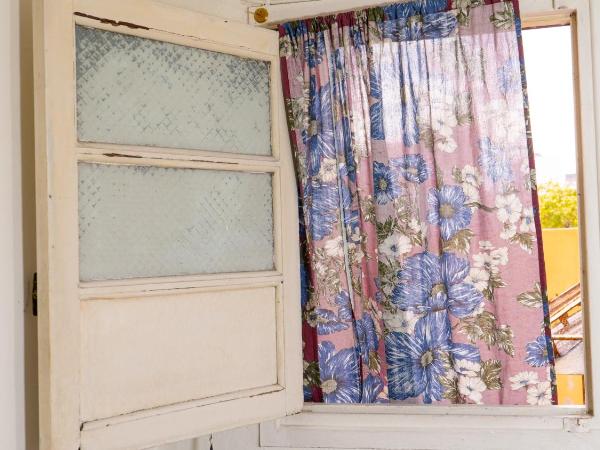 Sevilla Home Hotel : photo 4 de la chambre chambre simple avec salle de bains commune