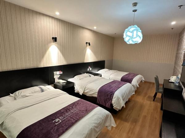 都市118酒店广电大厦店 : photo 3 de la chambre chambre triple standard