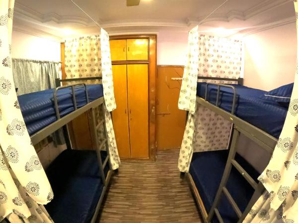 Nomadic Hostel : photo 4 de la chambre lit superposé dans dortoir pour femmes 