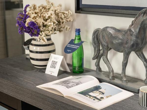 Le Mummarelle Napoli : photo 7 de la chambre deluxe room – via santa lucia 20