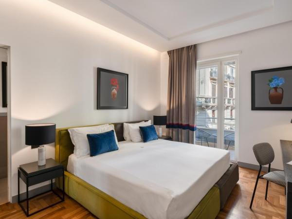 Le Mummarelle Napoli : photo 1 de la chambre deluxe double room with balcony – via santa lucia 76