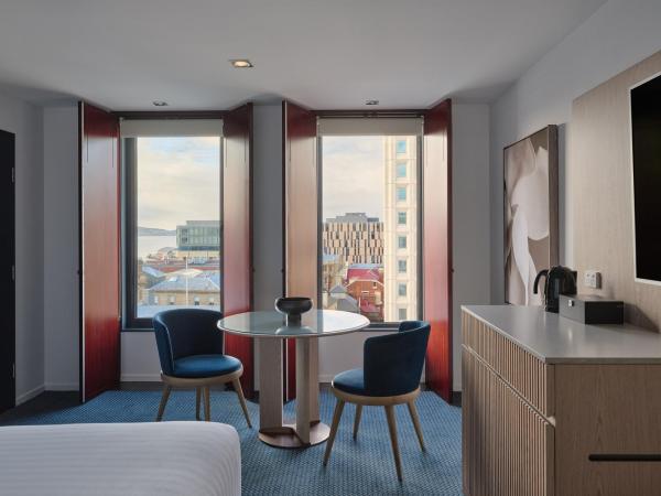 RACV Hobart Hotel : photo 2 de la chambre chambre lit king-size