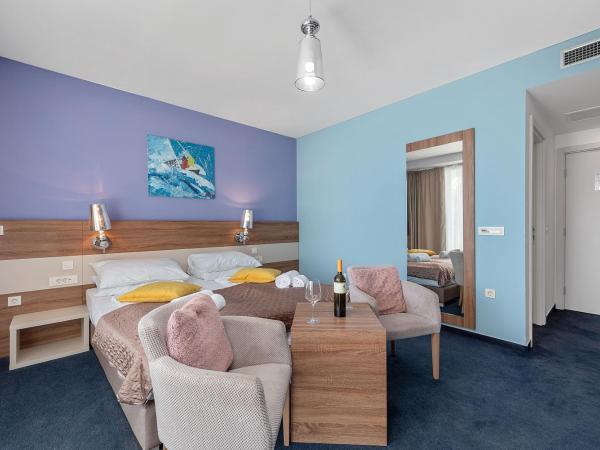 Boutique Hotel Mali Raj : photo 3 de la chambre chambre double ou lits jumeaux deluxe - vue sur mer