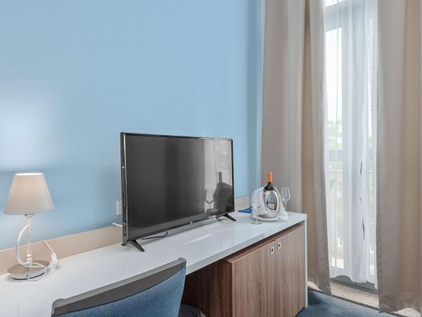 Boutique Hotel Mali Raj : photo 8 de la chambre chambre double ou lits jumeaux deluxe - vue sur mer