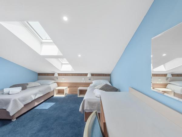 Boutique Hotel Mali Raj : photo 6 de la chambre suite 2 chambres - mansardée