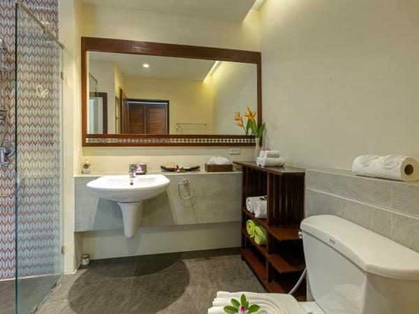 Khaolak Wanaburee Resort - SHA Extra Plus : photo 4 de la chambre estate deluxe