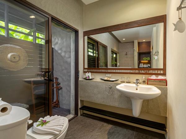 Khaolak Wanaburee Resort - SHA Extra Plus : photo 7 de la chambre chambre manoir
