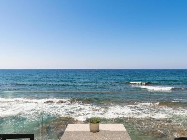 Elia Sea Suites : photo 7 de la chambre junior seafront suite with balcony