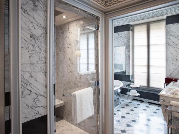 La Réserve Paris Hotel & Spa : photo 3 de la chambre chambre prestige