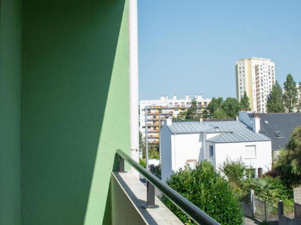 Terres de France Brest : photo 2 de la chambre studio double ou lits jumeaux avec balcon