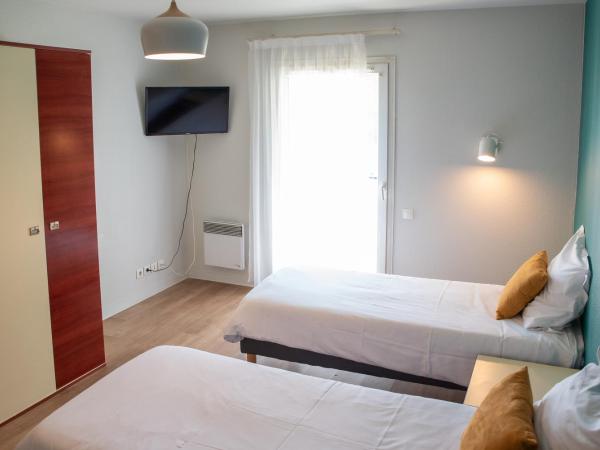 Terres de France Brest : photo 2 de la chambre studio lits jumeaux