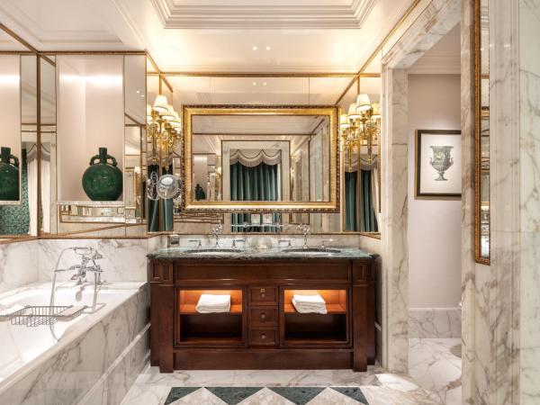 Four Seasons Hotel Firenze : photo 2 de la chambre suite galerie