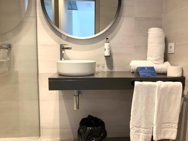 Hotel Pombal Rooms : photo 3 de la chambre chambre double ou lits jumeaux - vue sur ville