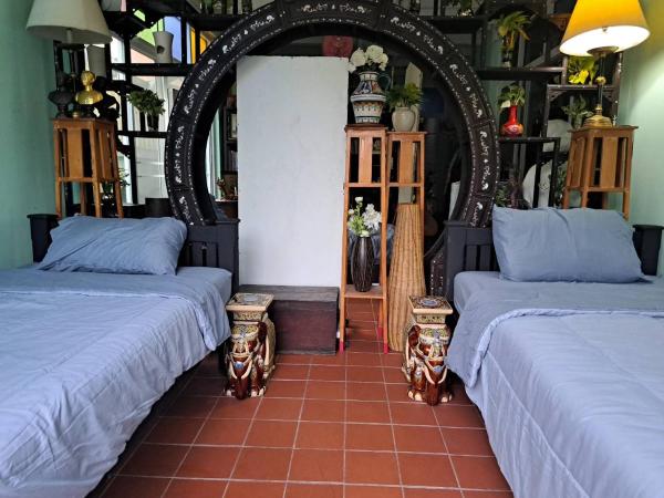 64sweethome Dusit BKK : photo 10 de la chambre chambre simple avec salle de bains commune