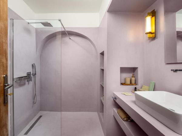 4U Rhodes : photo 5 de la chambre chambre double avec terrasse