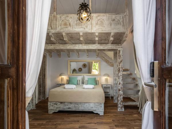 4U Rhodes : photo 5 de la chambre chambre de luxe avec terrasse