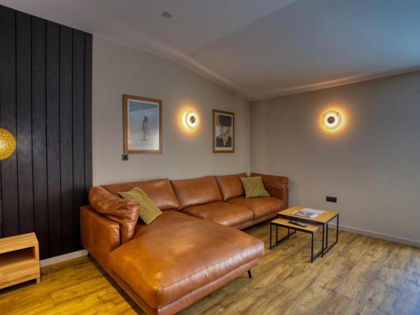 La Perle de Domme : photo 6 de la chambre studio lit king-size