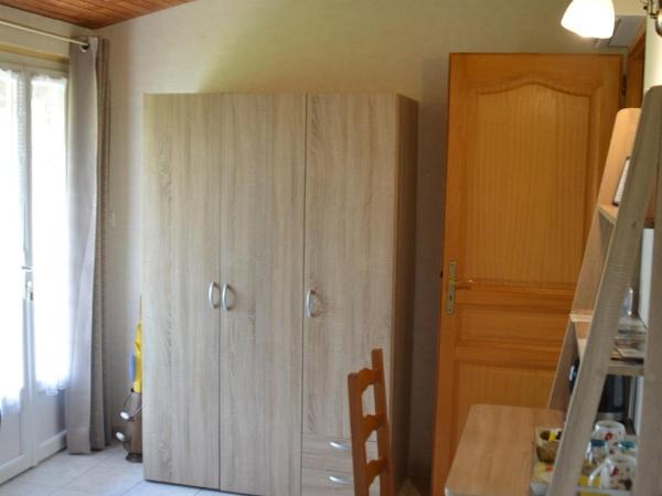 Le chalet des Contries : photo 10 de la chambre chambre double avec salle de bains privative