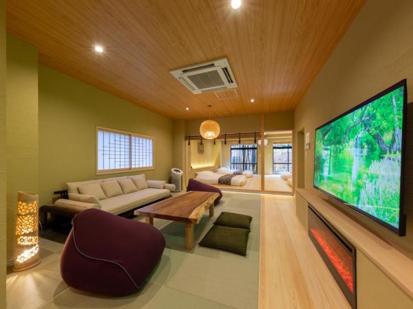 高級旅館竹のやー貸切サウナ風呂ー道頓堀5分ー難波10分ー新規オープン : photo 1 de la chambre suite avec sauna