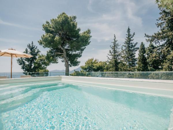 Corfu Holiday Palace : photo 6 de la chambre bungalow familial de luxe avec piscine privée