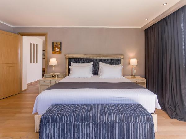 Corfu Holiday Palace : photo 3 de la chambre kalotheatis two-bedroom bungalow sea view