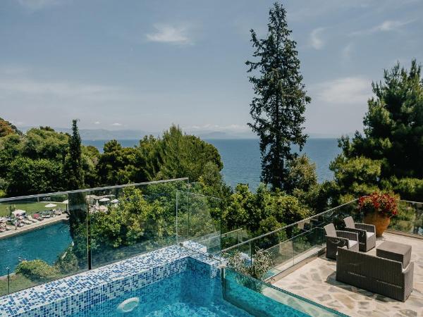 Corfu Holiday Palace : photo 7 de la chambre superior bungalow sea view with private pool