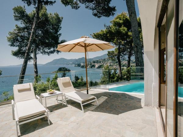 Corfu Holiday Palace : photo 6 de la chambre premium family bungalow sea view with private pool