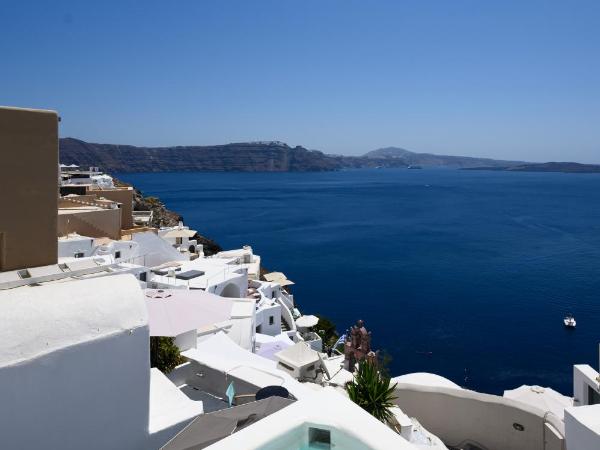 Sophia Oia View : photo 3 de la chambre cave suite with outdoor plunge pool & caldera view