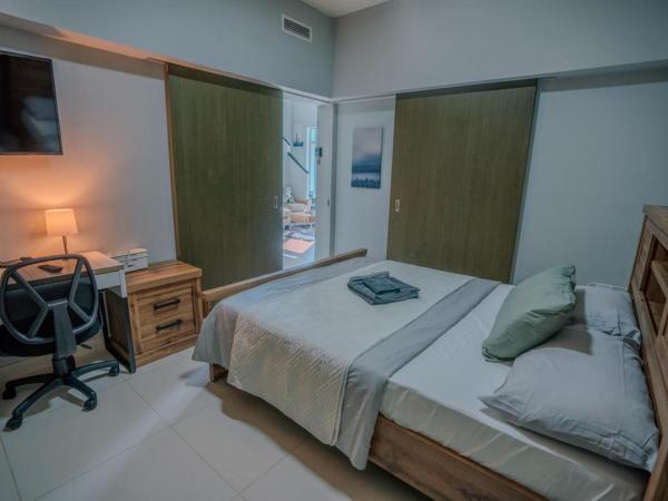 Minutes Away from Dubai Mall Luxurious Hostel : photo 1 de la chambre chambre double deluxe