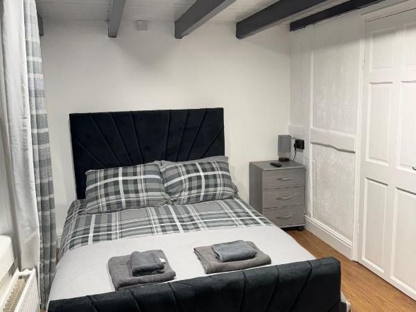 Rainsough Cottage Guest House - Shared Bathroom - Free Parking & WiFi : photo 3 de la chambre petite chambre double